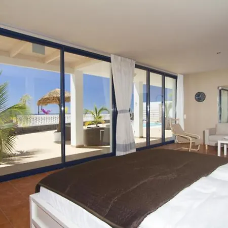 Villa Casa Restinga - 4 Bedroom - Stunning Sea And Marina Views - Pool Table